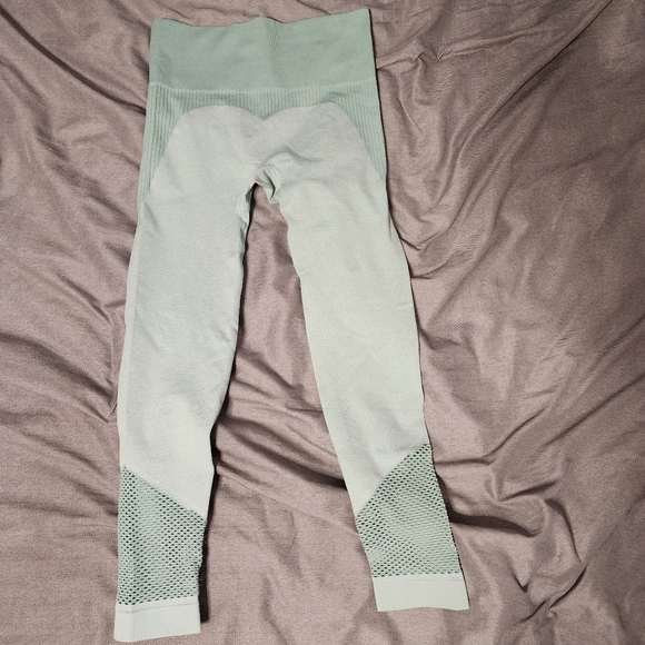 Athletic two piece leggings set - Picture 6 of 6